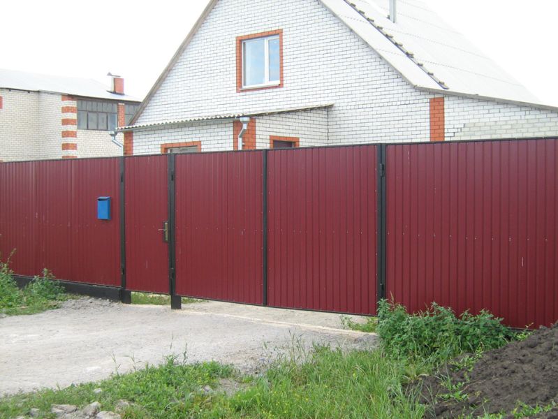fq36yhm2lwmvsyjrc56qb79qbpqyn4t8.jpg Забор из профнастила на сваях винтовых — изображение 1